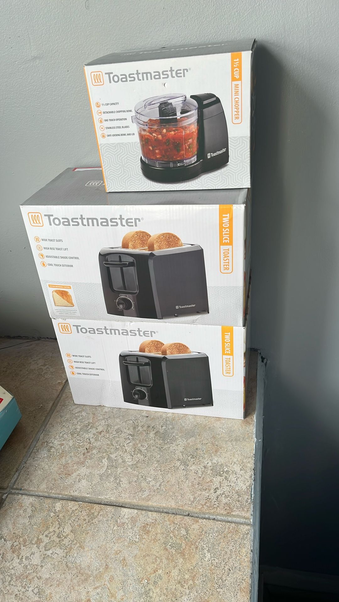 Toasters And Mini Chopper