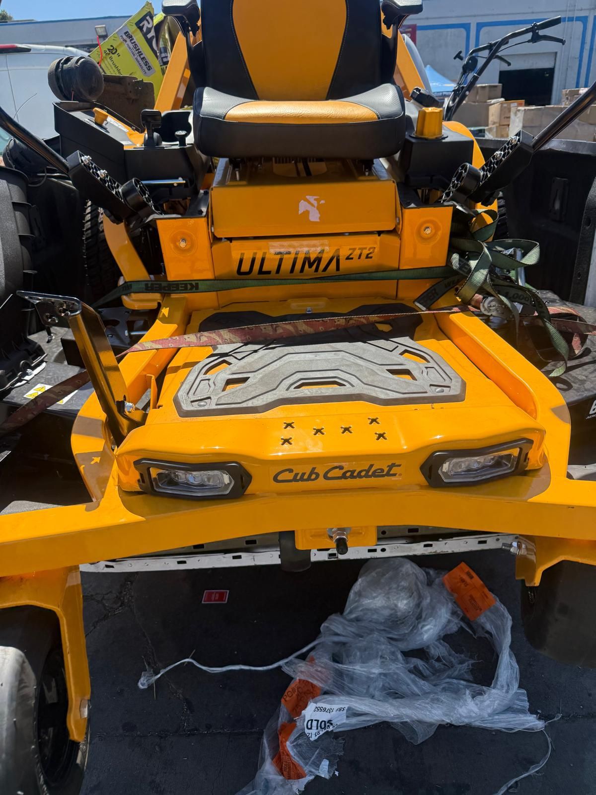 Cud Cadet Ultima ZT2 60 in. Fabricated Deck 24HP V-Twin Kawasaki FR Series Engine Dual Hydro DriveGas Zero Turn Riding Lawn Mower