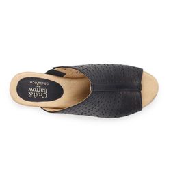 New Croft & Barrow Women’s Black Perforated Slip-On Sandals - Size 8