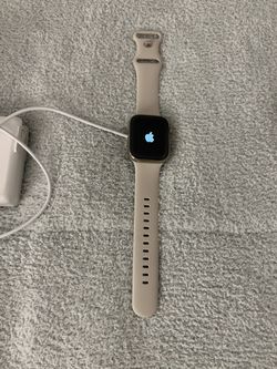 Apple Watch Series 7 45mm Gold