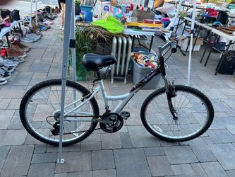 Women’s Columbia Mountain Bike