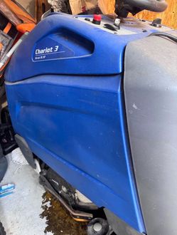 Chariot 3 iScrub 26 SP Floor Scrubber