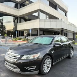 2010 Ford Taurus