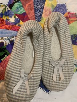 slippers. 1$ for slippers.  Vionix , born