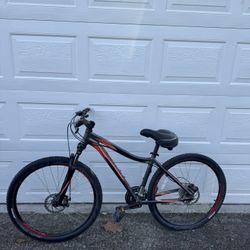 Specialized M/17 Women’s Mountain Bike