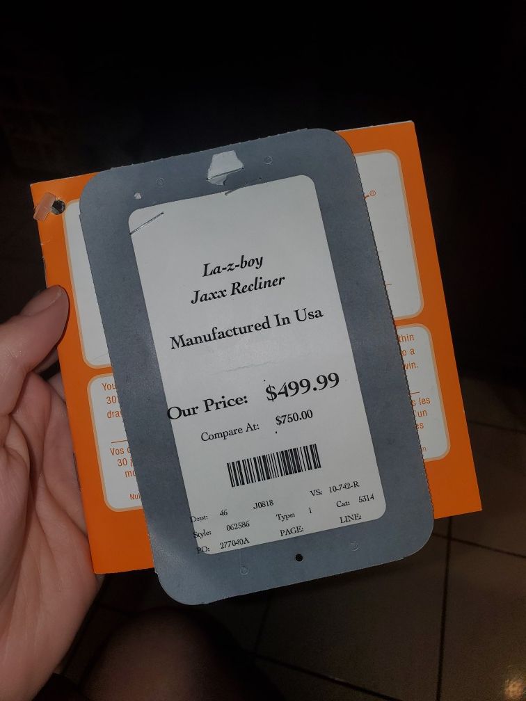 Lazboy Leather Recliner Sofa Chair "jaxx" burgundy for Sale in Miami