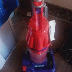 Dyson Vacuum 