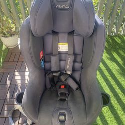 Nuna Rava Convertible Baby Car Seat 💺 