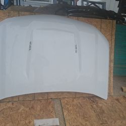 Hood  Chevy Silverado 2021 2025