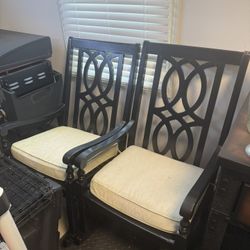 2 Outdoor Rocking Chairs 