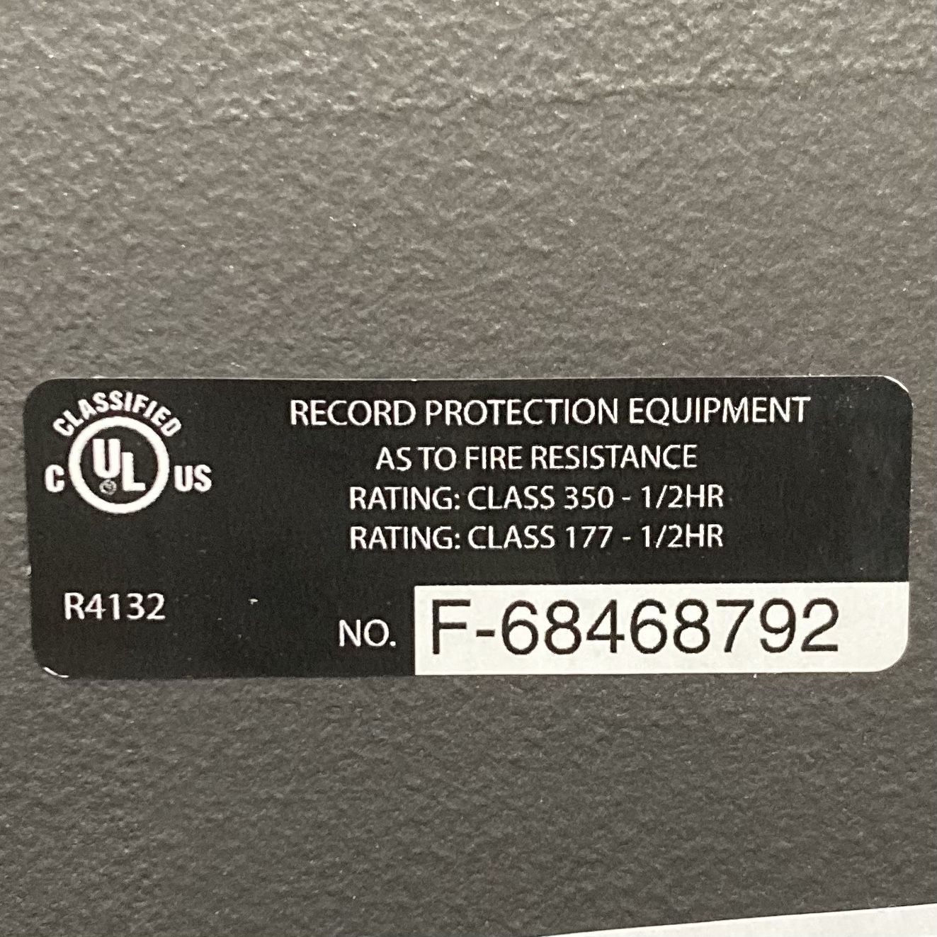 New Sentry Safe - Model R4132