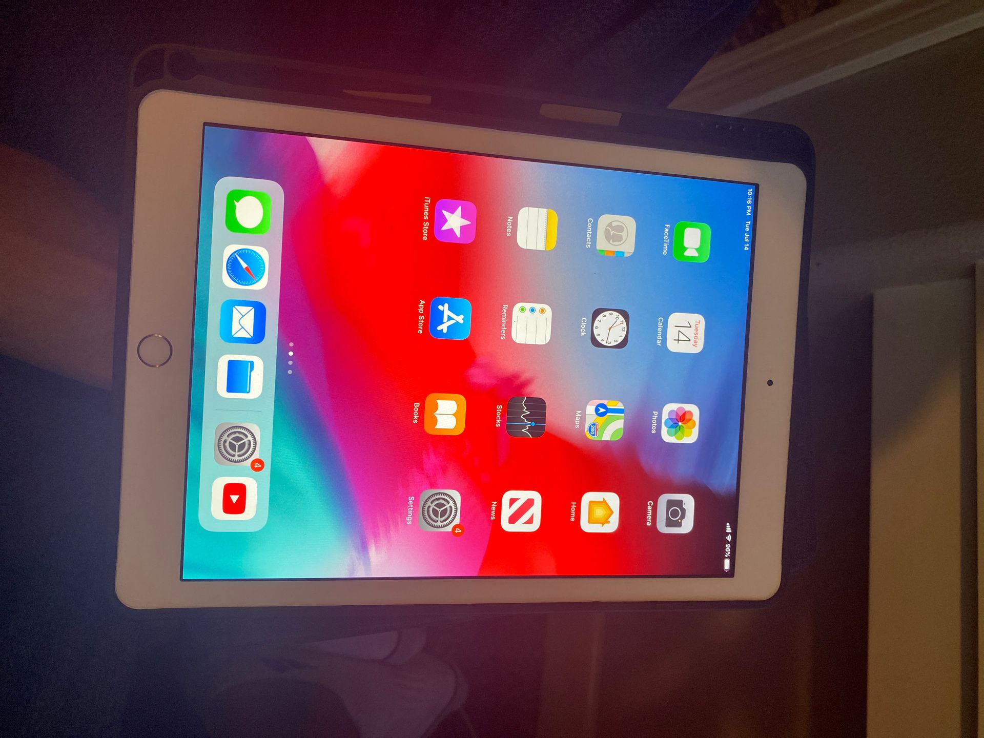 Ipad 5th generation.