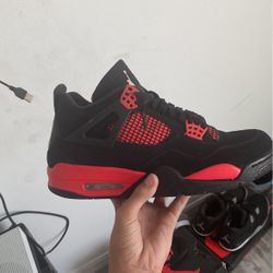 jordan 4 red thunders size 10