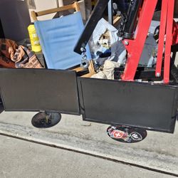 Free Samsung Computer Monitors (no cables ☹️)