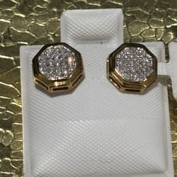 Diamond Stud Earrings 