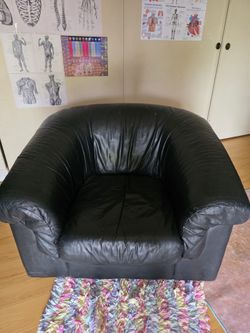 Real LEATHER Chair