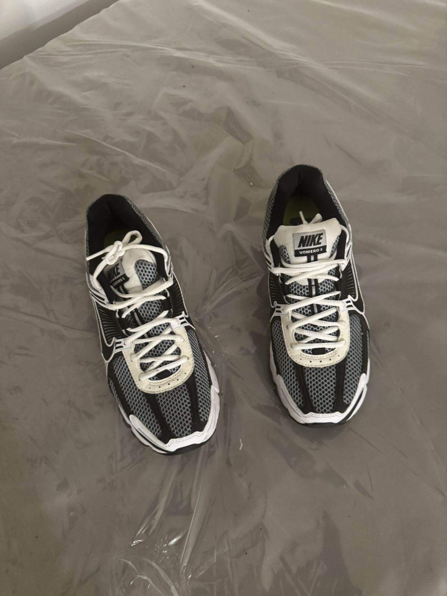 Nikes Size 10