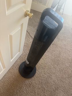 Black tower fan