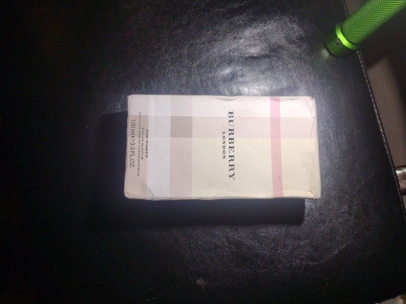 BURBERRY woman's Perfume... 3.3 FL. OZ - BRAND NEW