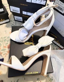 Heels / New Box Size 7.5 