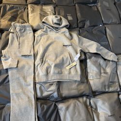 ESSENTIALS SET OR SINGLES DARK OAT