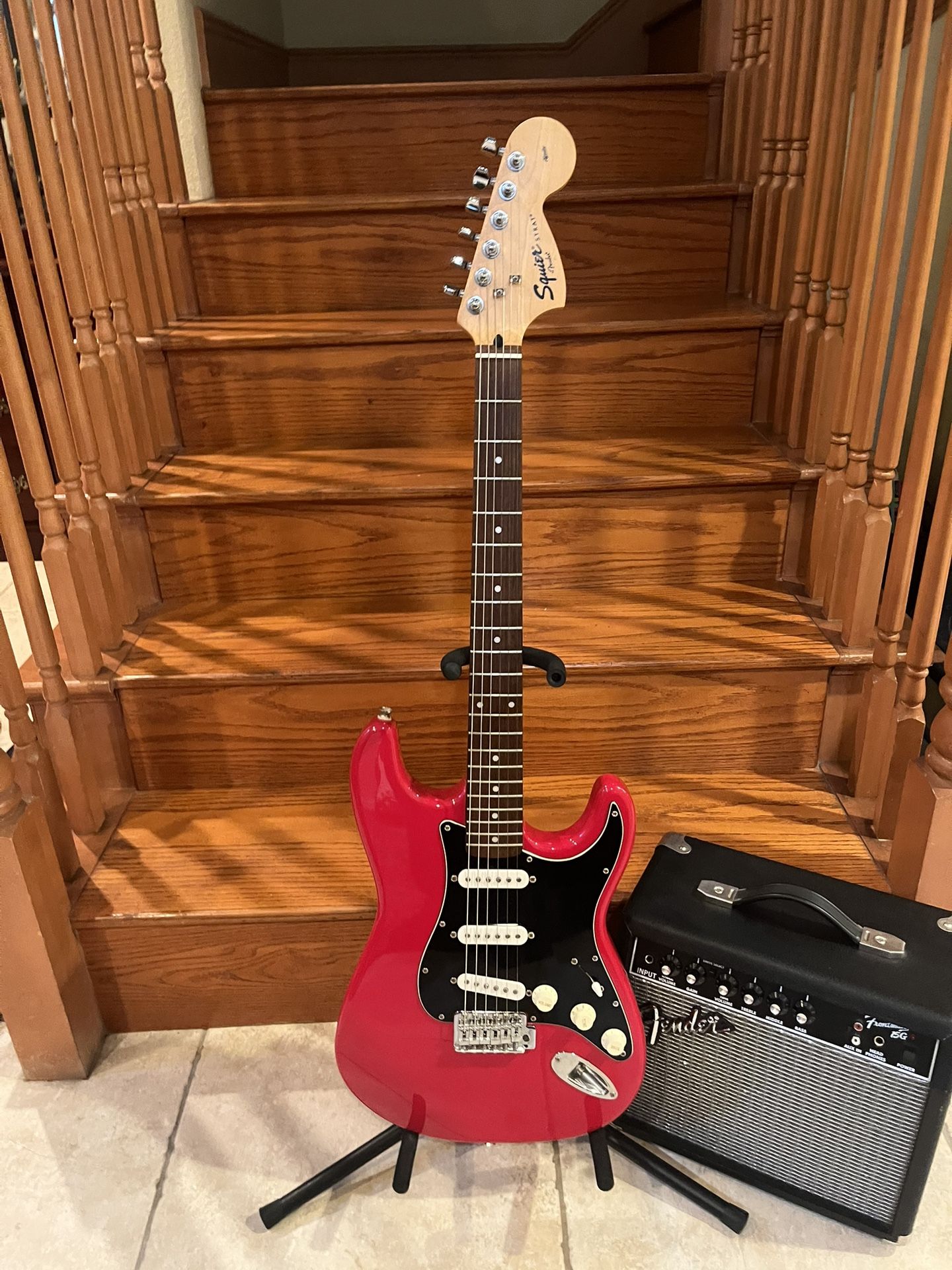 Squire affinity Stratocaster W/Fender amp