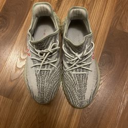 Yeezy 350 v2 “ Blue Tint “