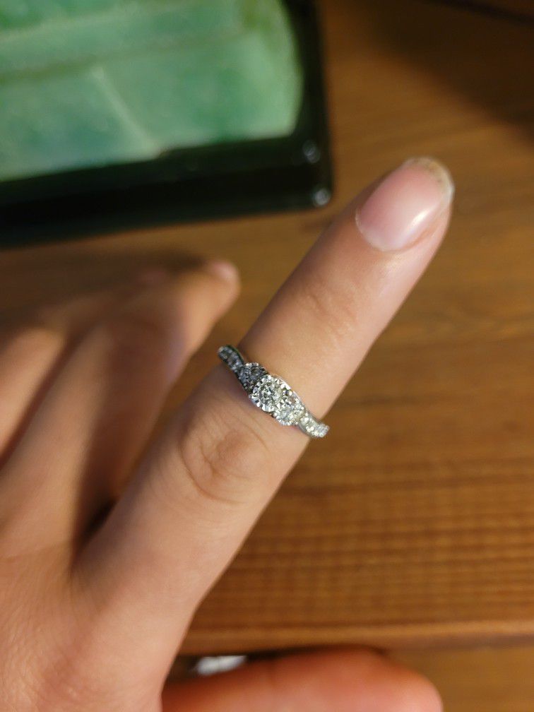 Diamond Engagement Ring Size 7