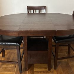 Dining Table With 3 Chairs( Scammers Don’t Knock Me Please)