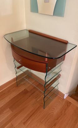 Conslole Side Table. Cherry Wood.