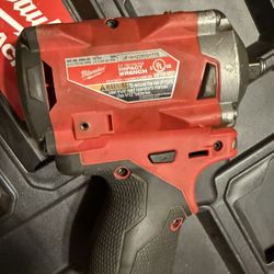 Milwaukee M12 Stubby 