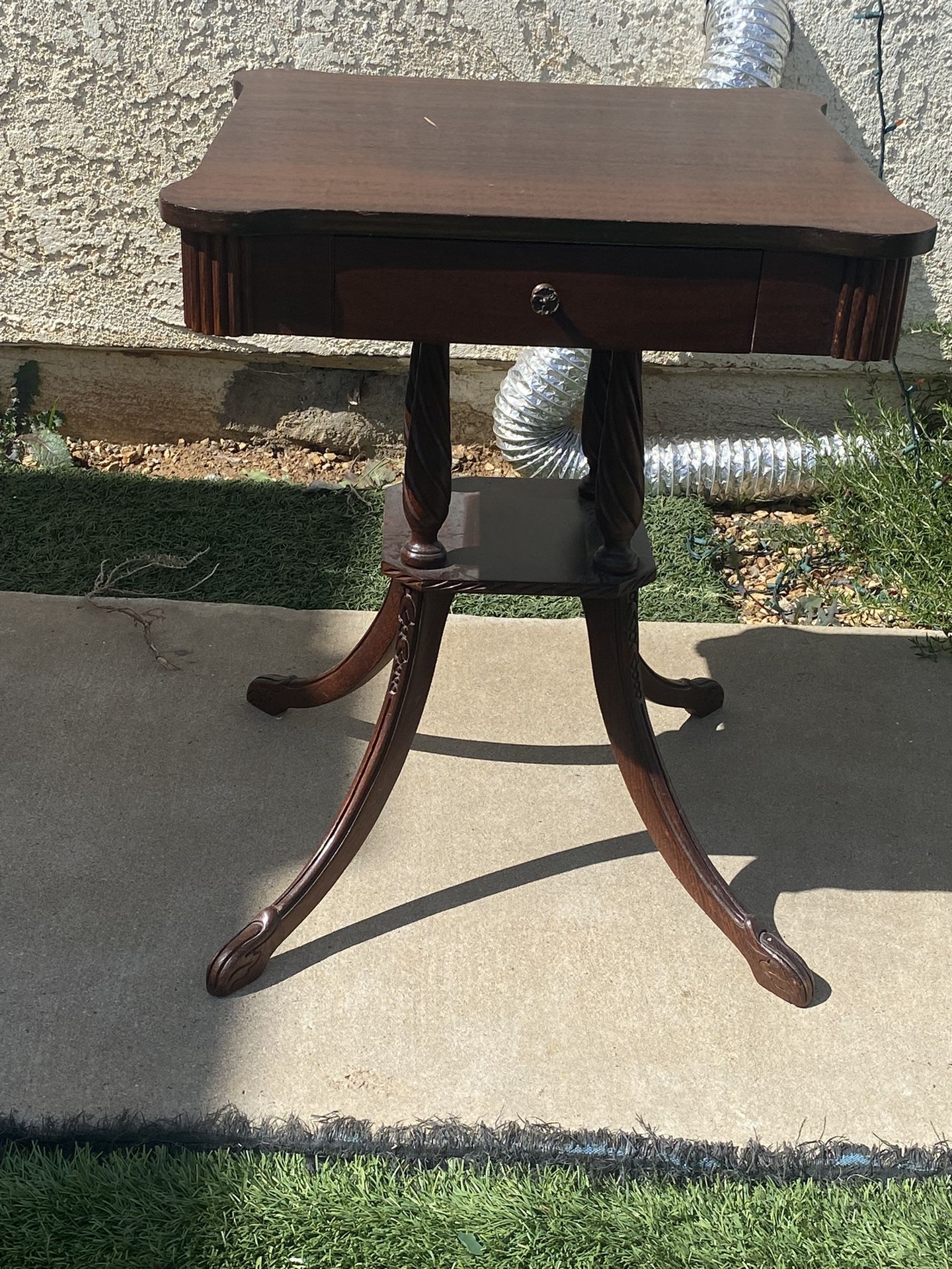 Maple Victorian Antique Furniture