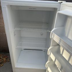 Frigidaire Upright Freezer 