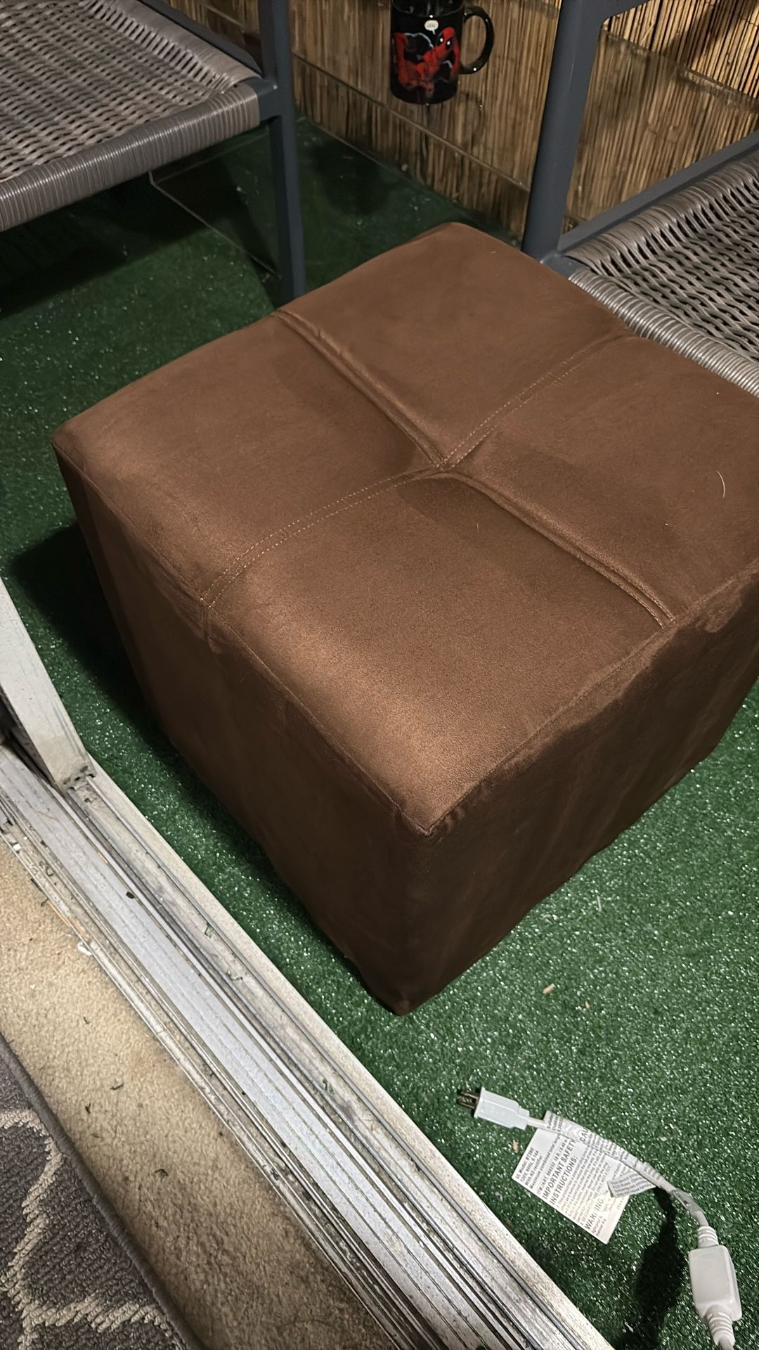 2 Ottoman With Covers