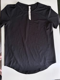2 Lululemon workout tops for $45