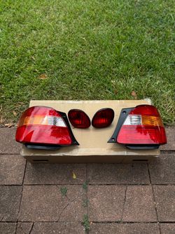 98-05 Lexus GS300/400/430 OEM Tail Lights 4pcs Full Set