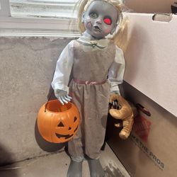 Halloween Doll Prop 
