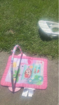 Baby girl pink tummy time mat