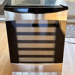 GE Profile Wine Center