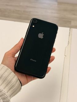 iPhone XR 6.1" (Unlocked) 64GB Good Black