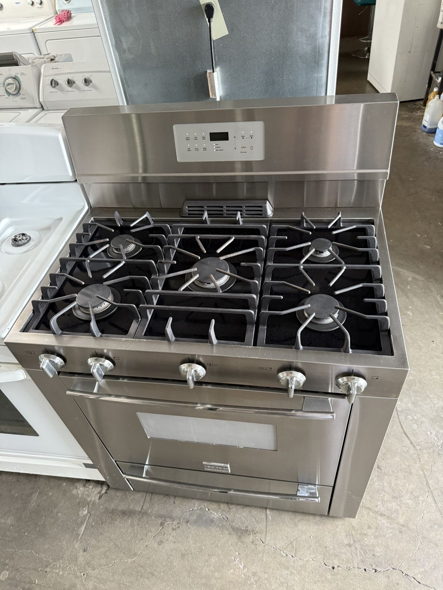 Estufa Grande 36inch Frigidaire