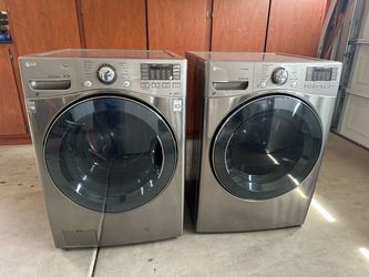 LG - Washer And Dryer (Electric) - Excellent Condition