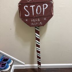 Santa Stop Here Sign