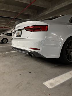 2018 Audi A5 B9 S-Line S5 OEM Rear Diffuser Valence Excellent Shape