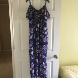 EUC Dress size S
