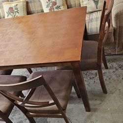 Kitchen Table with Four 4 Chairs 