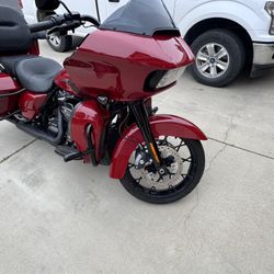 2020 Harley Davidson Road Glide Low Miles