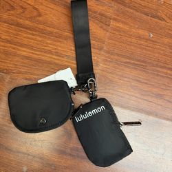 Lululemon key black