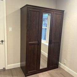 NEW Wooden Wardrobe Closet