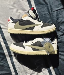 Jordan 1 Low Retro Travis Scott Olive 